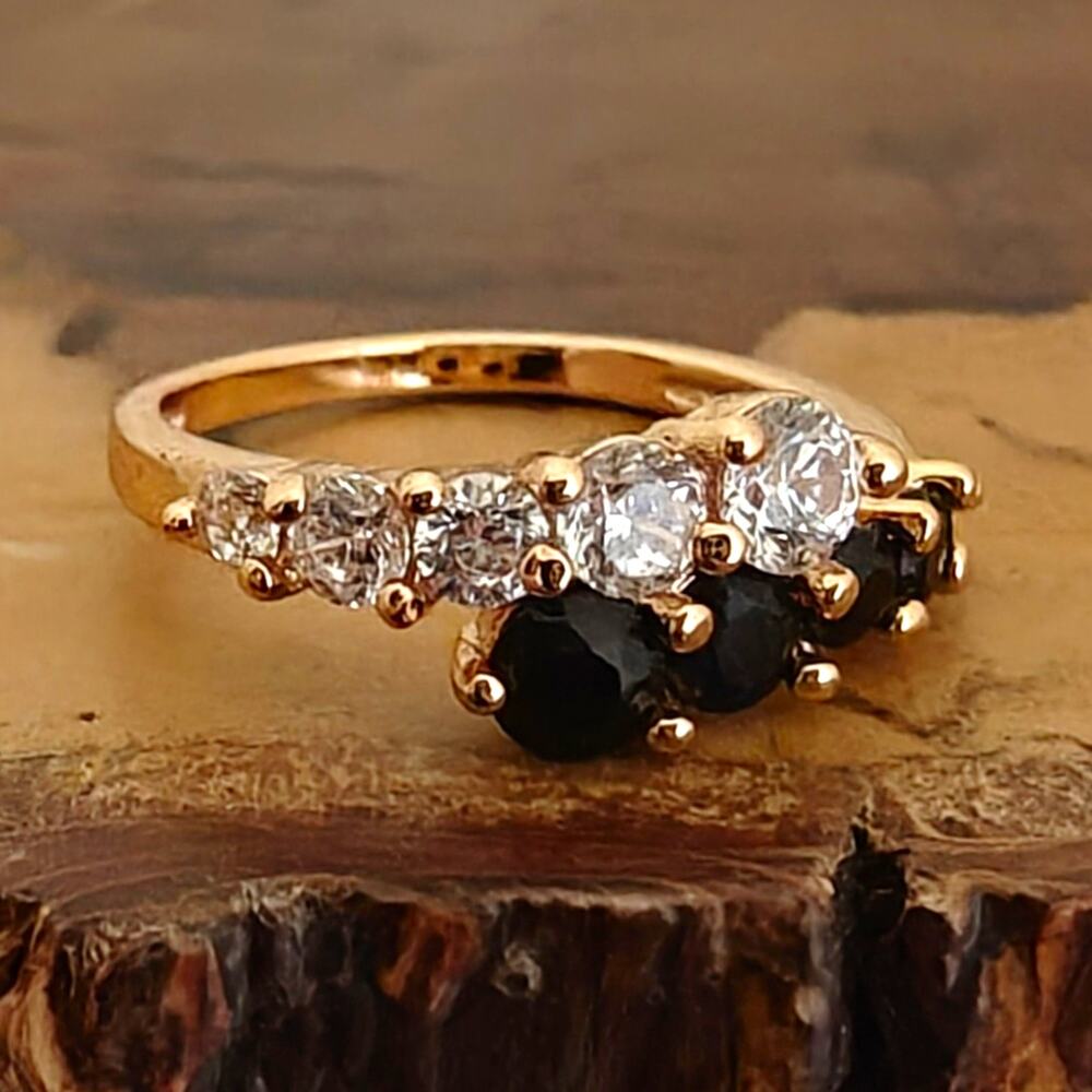 Gold Tone Prong Set Round Black & Clear Stone Band Ring